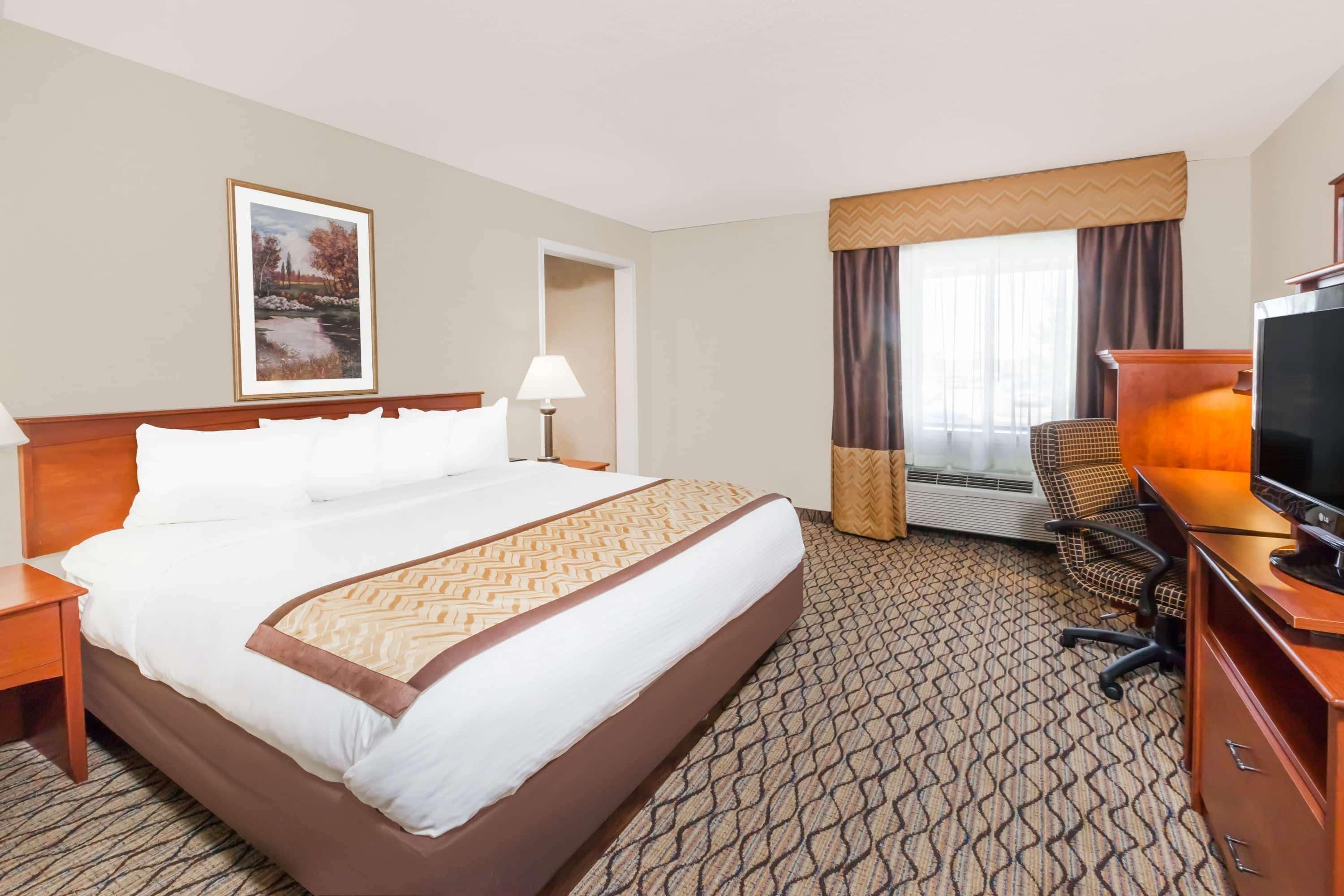 Baymont By Wyndham Grand Rapids Airport Hotel Cascade Eksteriør billede