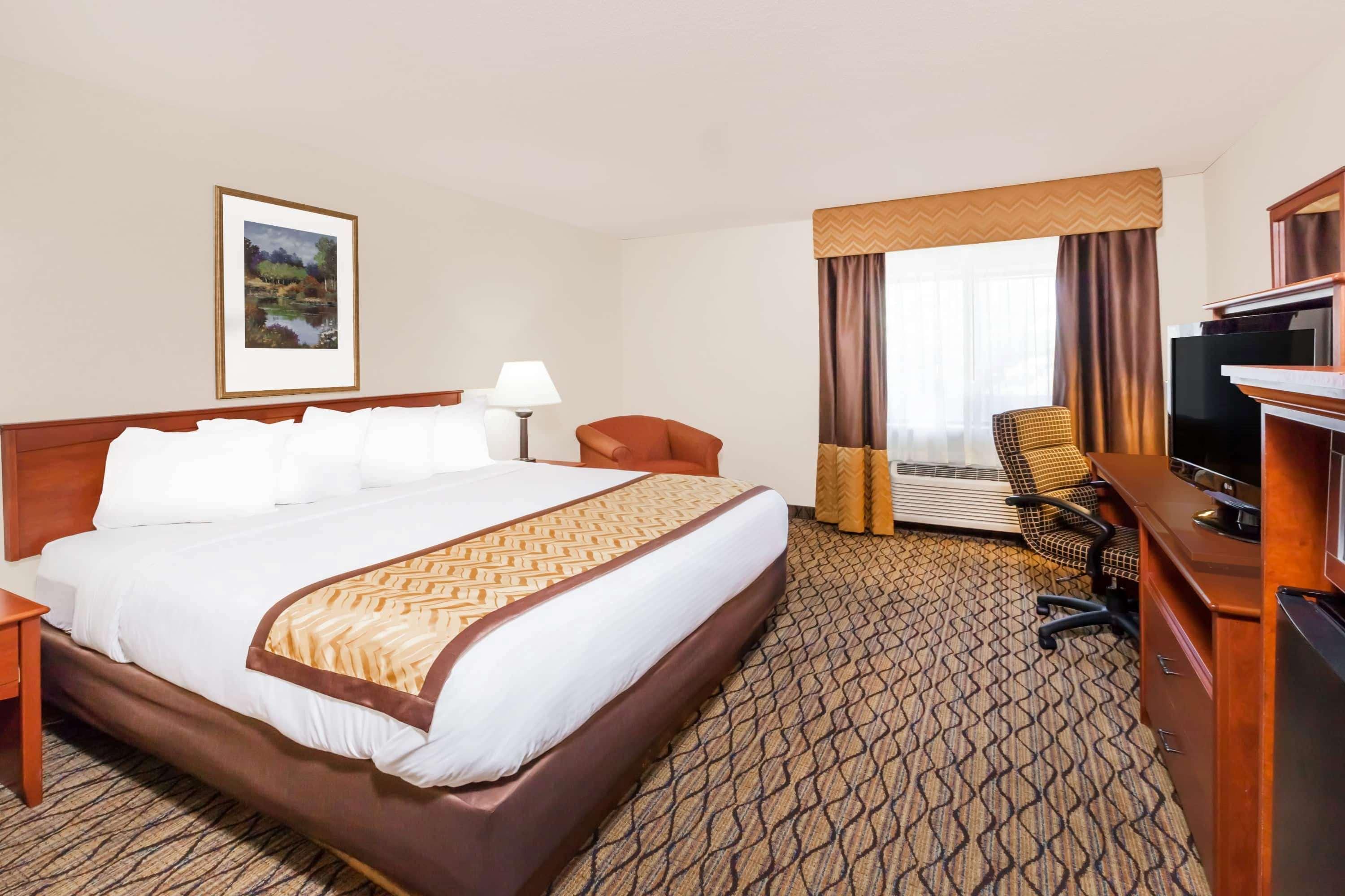 Baymont By Wyndham Grand Rapids Airport Hotel Cascade Eksteriør billede
